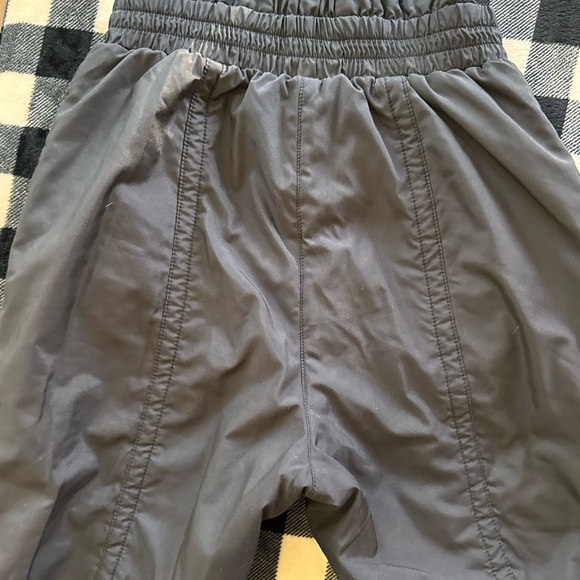 OSSI Women's Black Skiwear - Picture 5 of 7